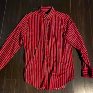H&M men’s red and black striped shirt size S